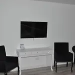 Oda ve Kahvaltı Mazurski Diament Kolo Mragowa 3*