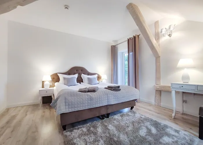 Bed & Breakfast Mazurski Diament Kolo Mragowa 3*